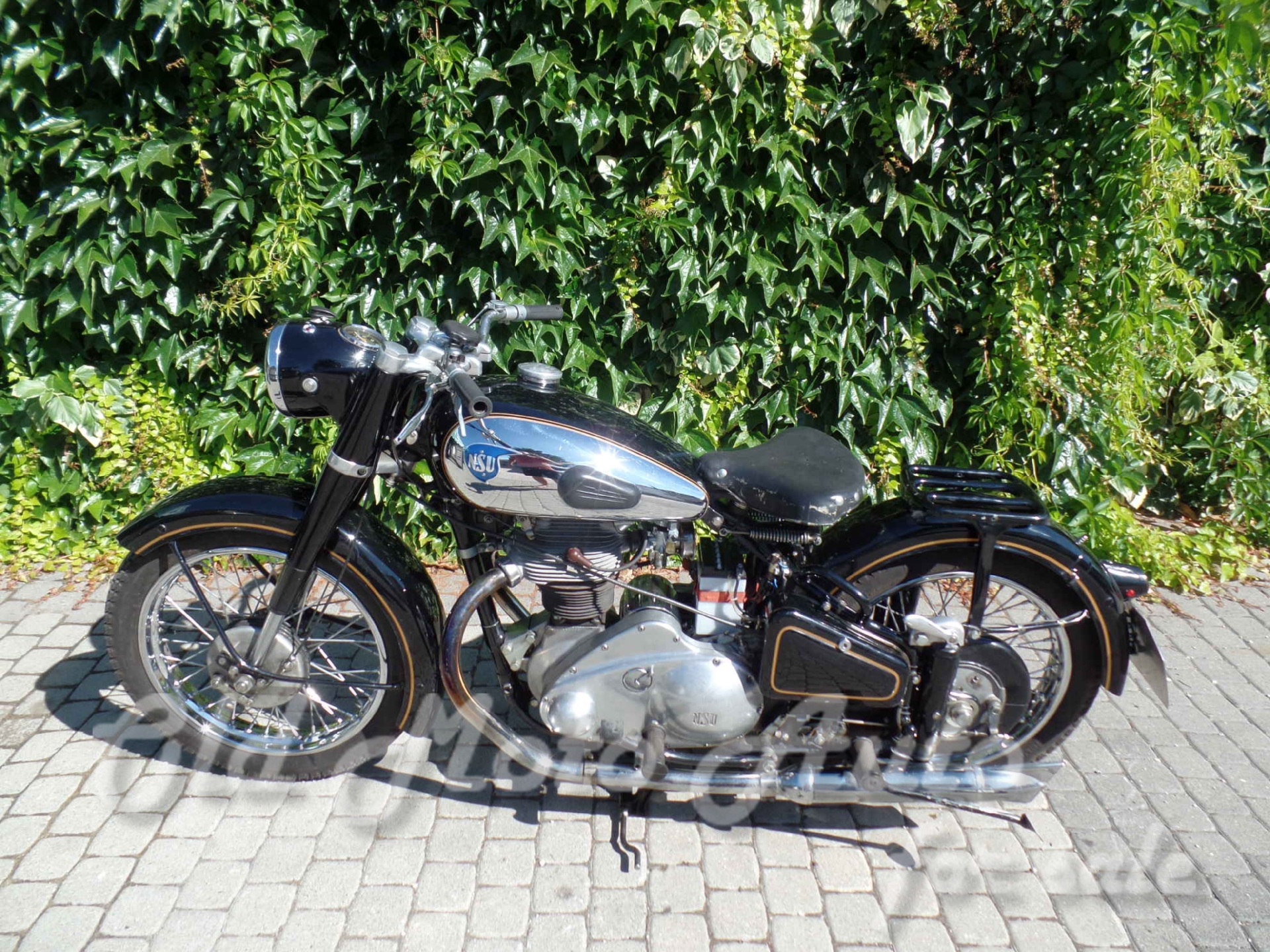 NSU KONZUL 350